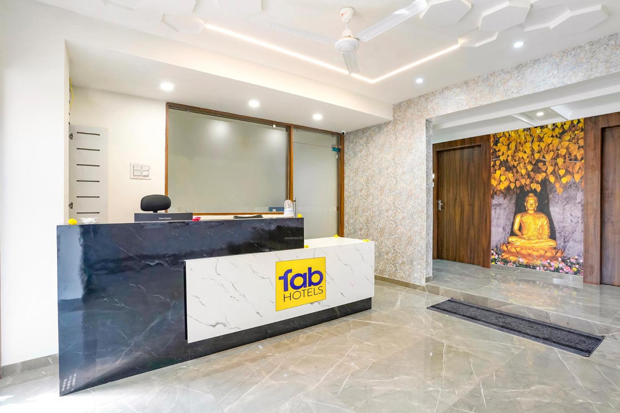Fabhotel Hill Park I 巴罗达 外观 照片